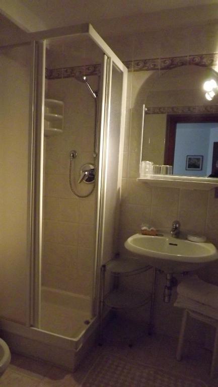 Hotel Garni Norma Madonna Zimmer foto